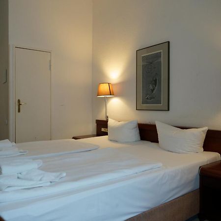 Hotel Pension Xantener Eck Berlin Dış mekan fotoğraf